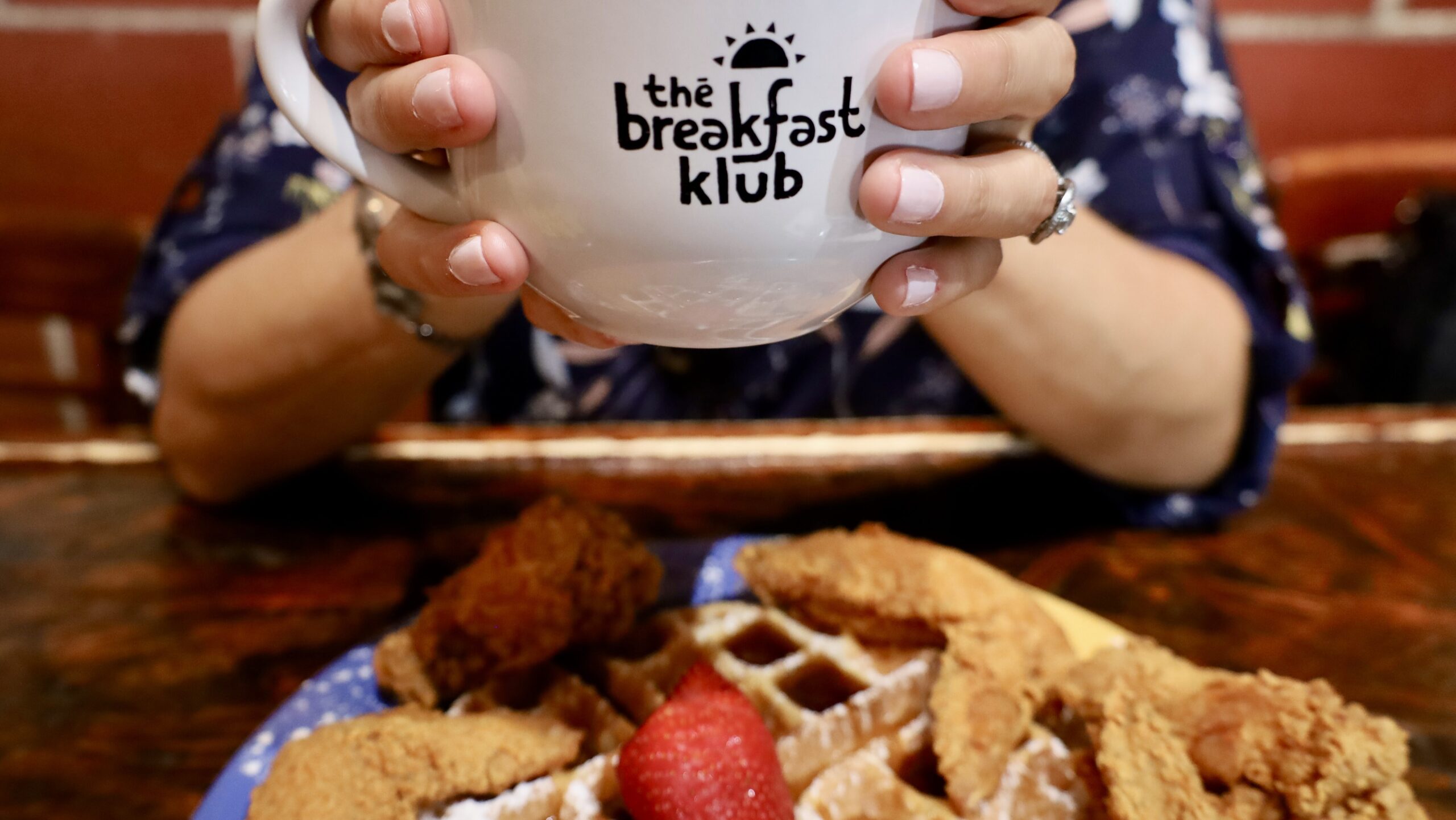 coffee mug with The Breakfast Klub logo