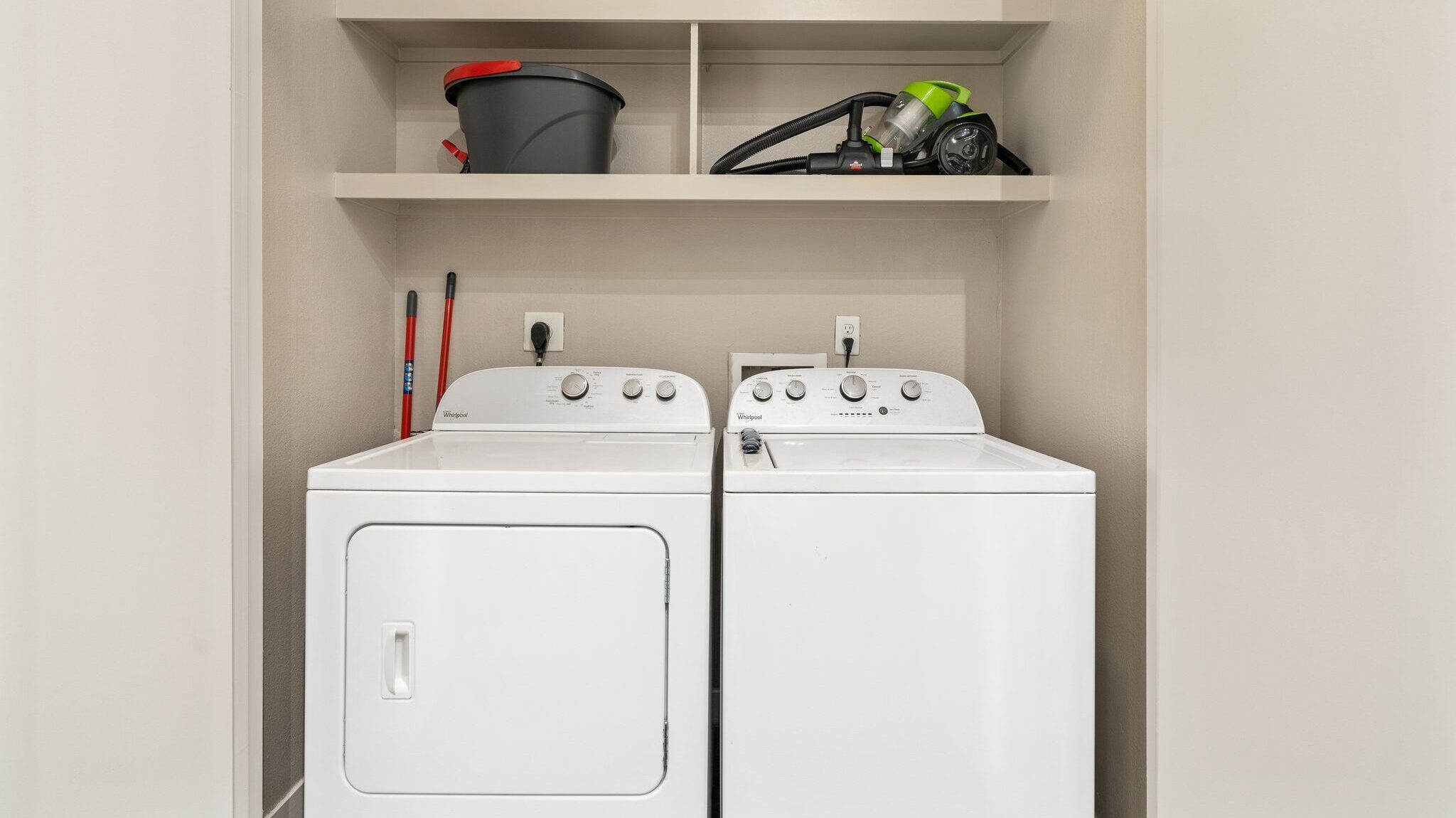 washer dryer in every Lodgeur furnished apartment